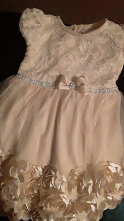 Cream color girls dress size 2t