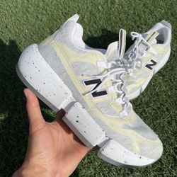 Sz 11 New Balance Vision Racer $80 FIRM NO TRADES 