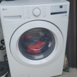 LG Washer & DRYER (electric) 