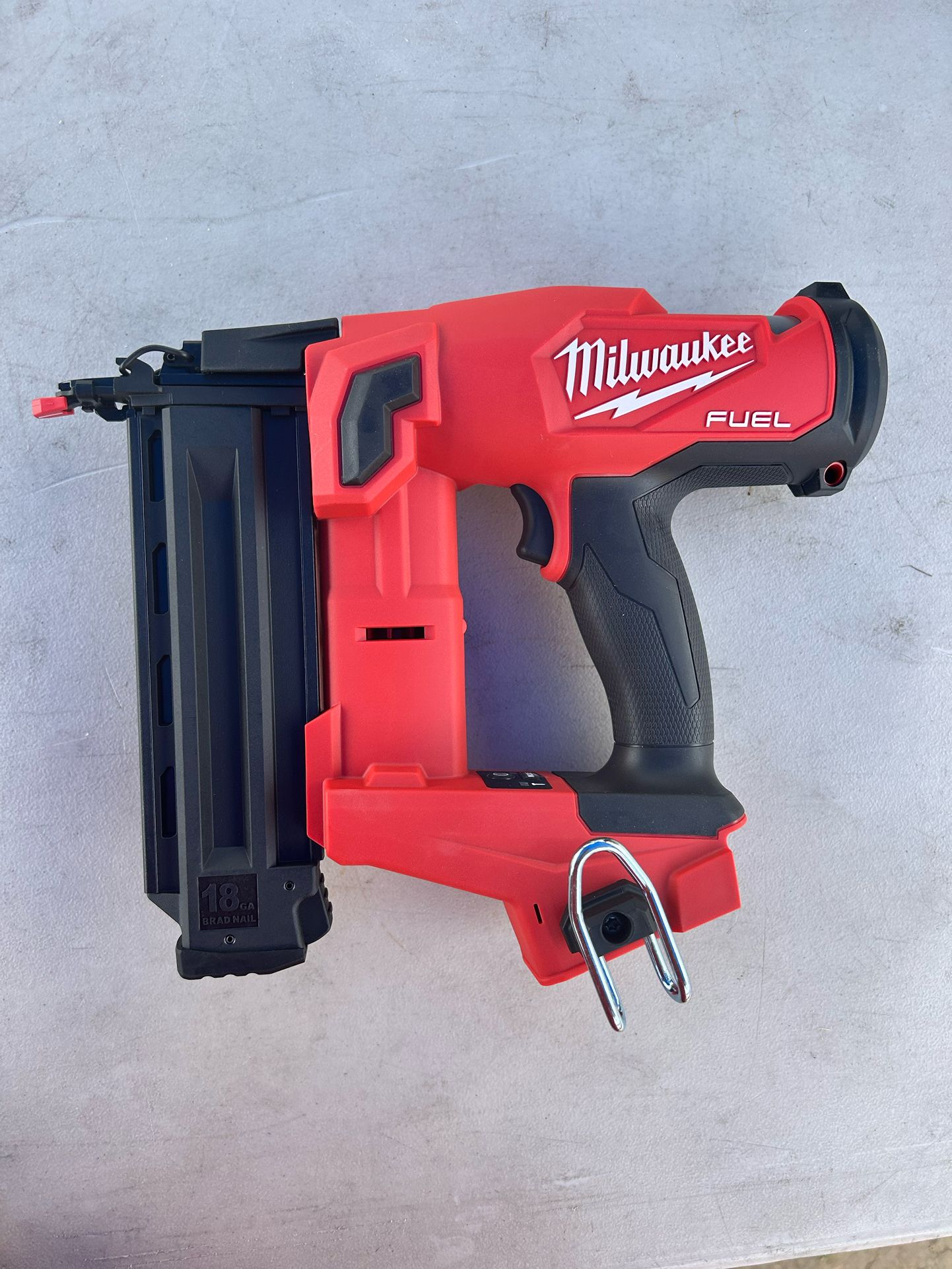 Milwaukee M18 Fuel Brad Nailer 18 Guage Tool Only New 