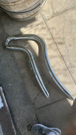 Exhaust pipes