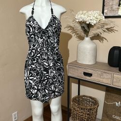 Women’s Dress Large 