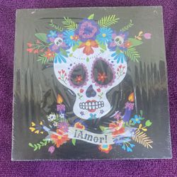 Dia De Los Muertos Sugar Skull Tabletop Decor..