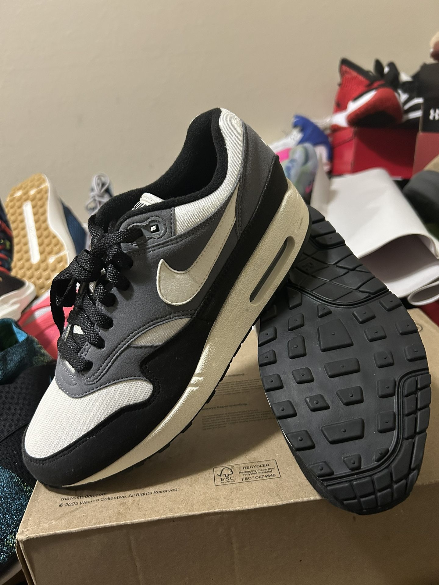 Nike Air Max 1 By You Size CN9672 991 Custom Women’s Shoes Size 8.5 Like New