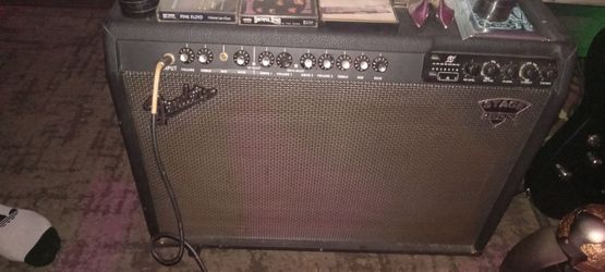 Amazing condition 2004-07 fender 212 stage 1600 loaded up 160 watt perfect amp