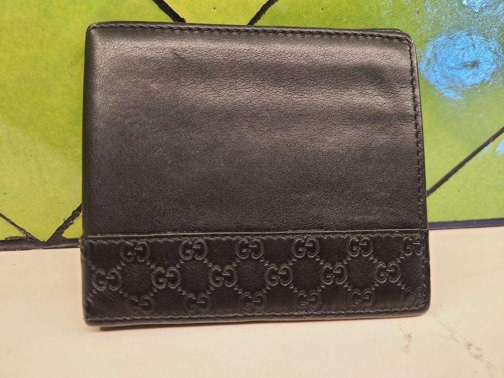Black Gucci Bifold Wallet - Guccissima