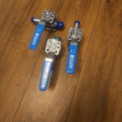 Inline Ball Valves (3/4") LOT OF 3