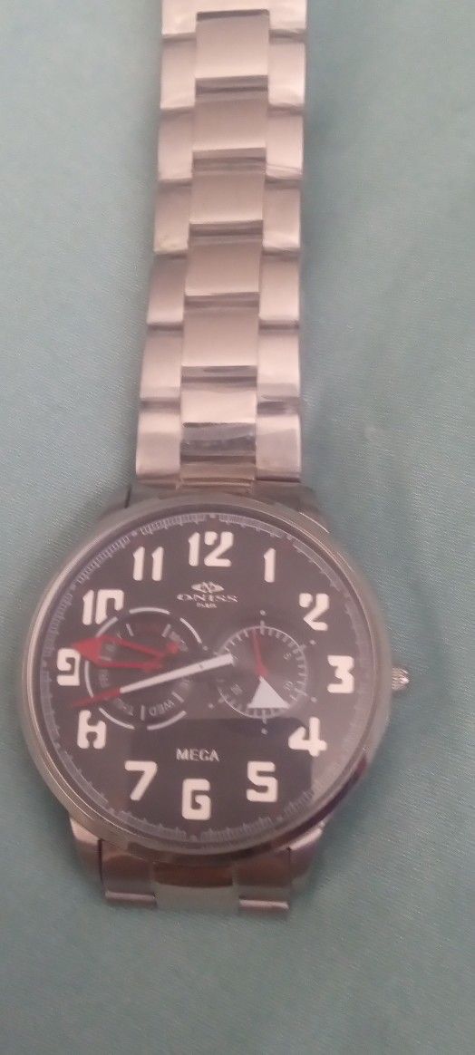 Oniss Mega Clock 2233 MBK- R D Excellent