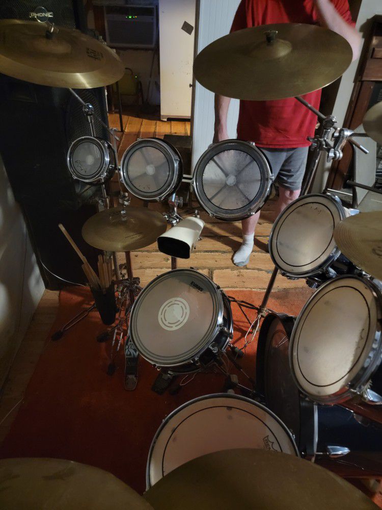 Pearl Tama Drum Set