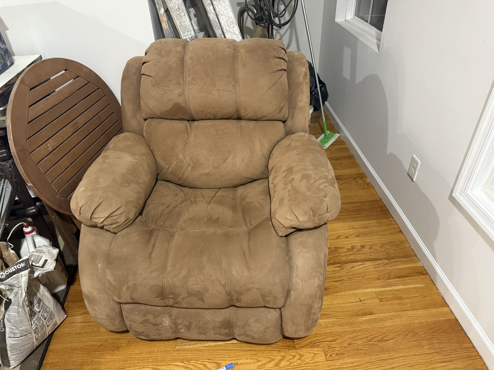 Recliner Chair And Couch 