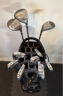 Wilson Golf Clubs & SunMountain Golf Bag