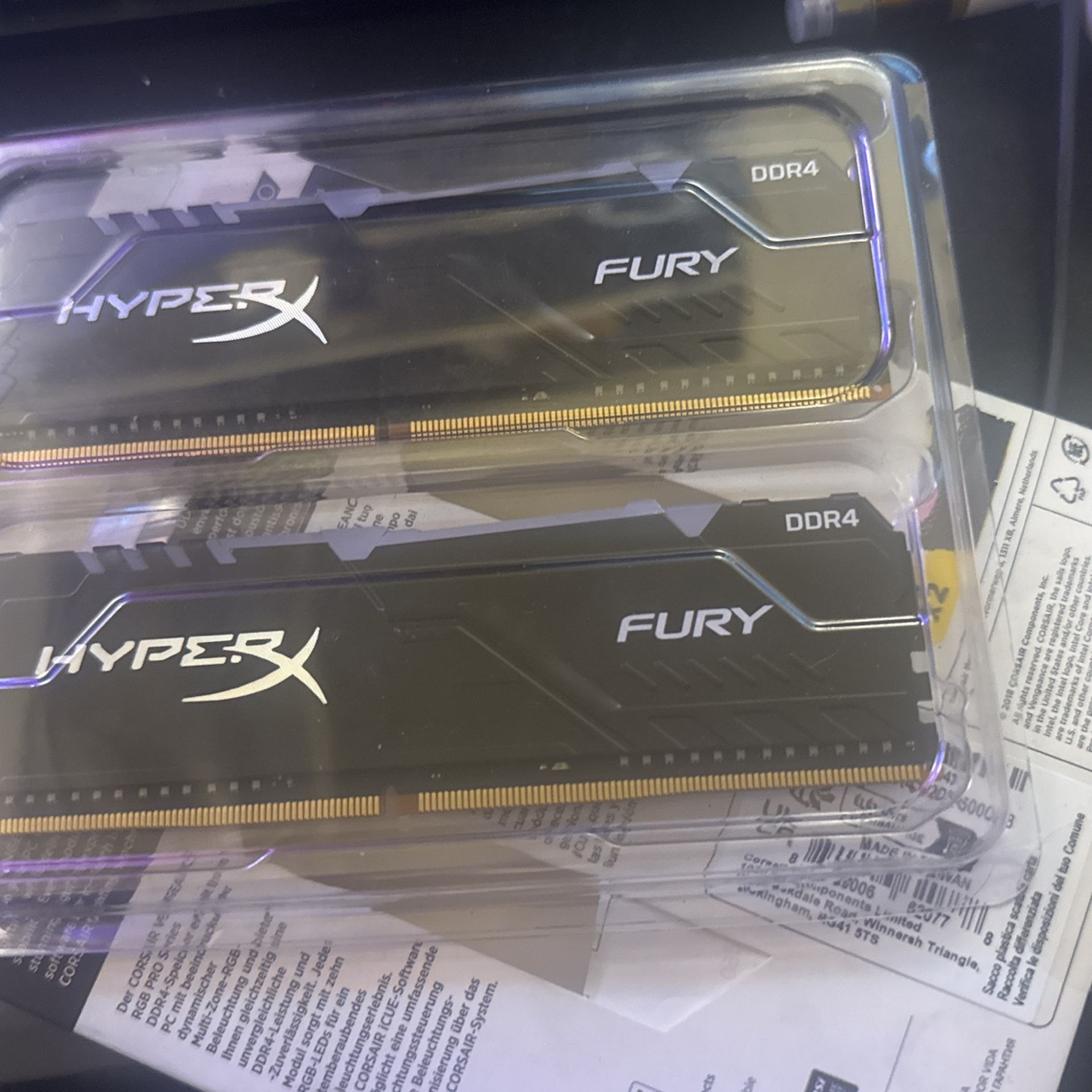 Hyperx Ddr4 Ram 2x8gb=16 Sticks In Perfect Condition