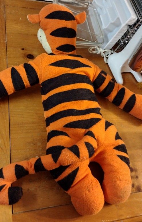 Large Tigger Pillow Buddy