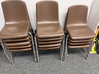 ***FREE***Brown Plastic Stackable Student Chairs – Set of 14