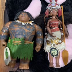 Jumbo Maui And Moana With Crown And Her Spear Disney Originals