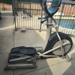 NordicTrack 9600E  Elliptical Trainer