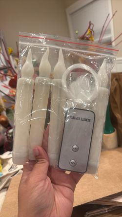 4 floating candles