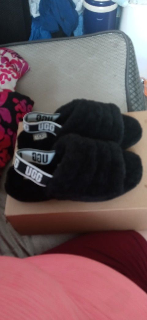 Size 9 UGGs Never Worn For Woman's $45 Only Pick Up