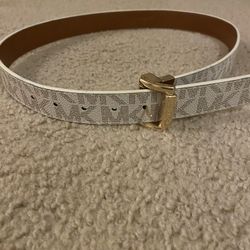 Michael Kors Belt new Size Medium 
