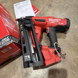 Milwaukee M18 FUEL 18-Volt Lithium-Ion Brushless Cordless Gen II 16-Gauge Angled Finish Nailer (Tool-Only) 