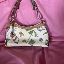 Dooney And Bourke Purse