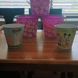 Easter Baskets And Buckets  Stuffed Animals 