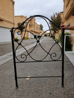 BOMBAY  TWIN  HEAD BOARD AND  FOOTH BOARD