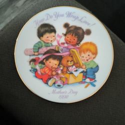 How Do Wrap Love ! Mother's Day 1992