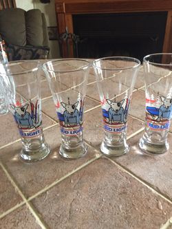 Set Of 4 Bud Light Spuds McKenzie Pilsner Glasses