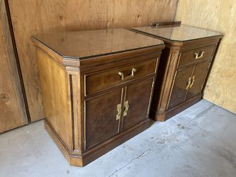 (2) Drexel Heritage Nightstands
