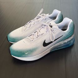 Nike Air Max Phoenix  Men’s Size 13 Brand New White/Dusty Cactus