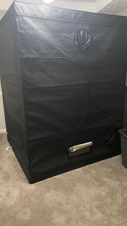 BloomGrow 60x60x80 grow tent