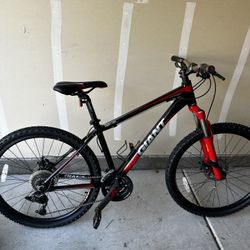 Giant Hard Tail