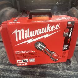 Milwaukee M12 Pro Press Tool 1/2”-1” Jaws