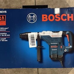 BOSCH 13 Amp Corded 1-5/8 in Rotary Hammer Drill with Carry Case 