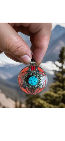 Exquisite Handcrafted Ethnic Repousse Silver Pendant Inlay Stones 2”inch & 31grams