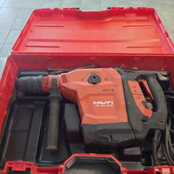 HILTI  ROTARY HAMMER DRILL 