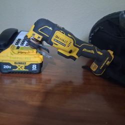 Dewalt Multi Tool And 20v 8 Ah Battery