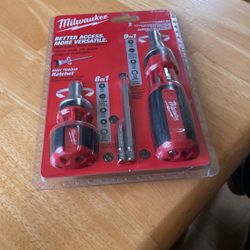 Milwaukee Ratcheting Multi Bit Driver Set