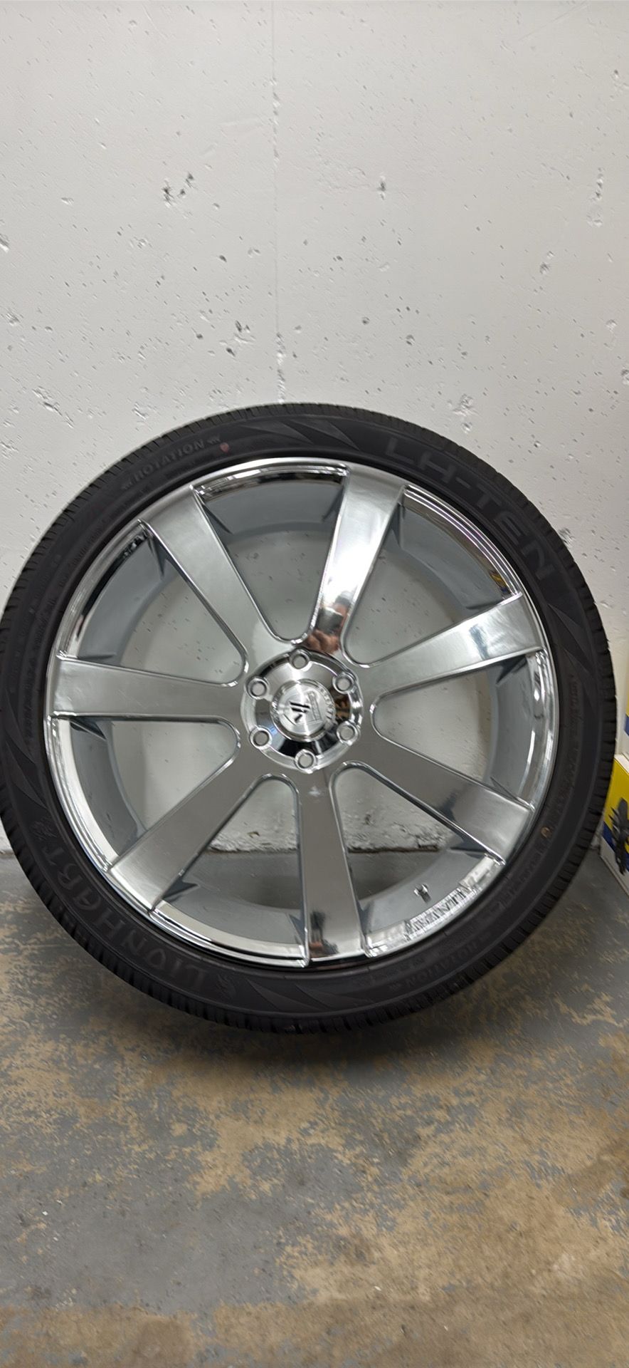 4 Brand New 24inch rims.