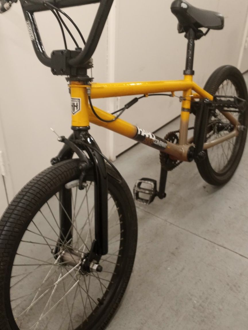 Haro Bmx Bike Near New Condition