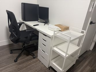 Must Sell! Nearly Brand New IKEA Alex Desk!