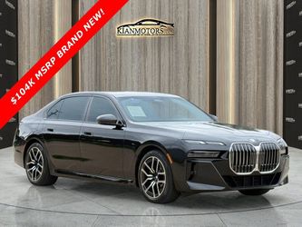 2025 BMW 740i