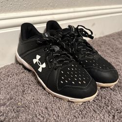 2.5Y Baseball Cleats