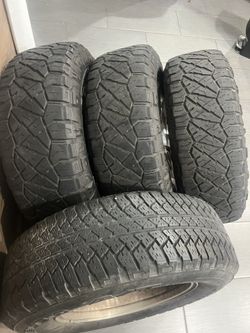 Jeep Wrangler Tires Read Description For Full Details