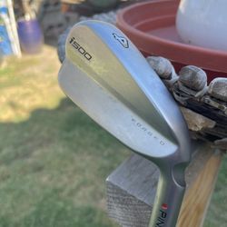 Ping 4 Iron