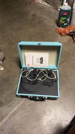One by one record player