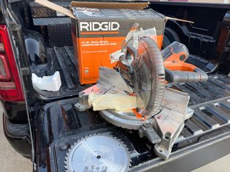 Ridgid R4113 15-Amp 10” Dual Bevel Compound Miter Saw