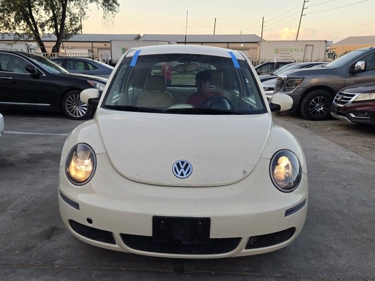2008 Volkswagen New Beetle