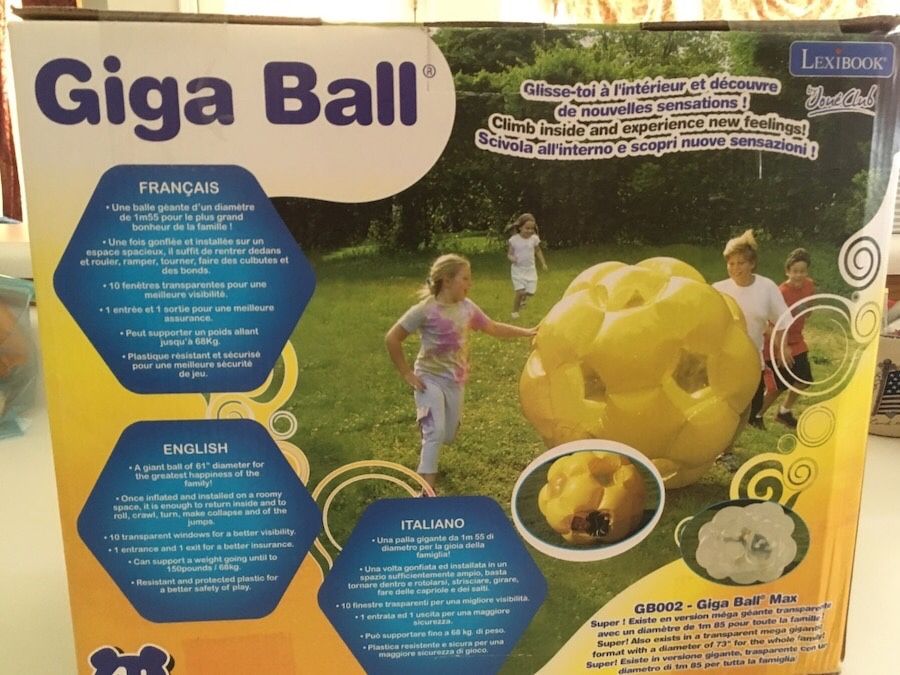 Gigi ball gigantic play ball ! Comparable to the price of the red one ! Great deal !!